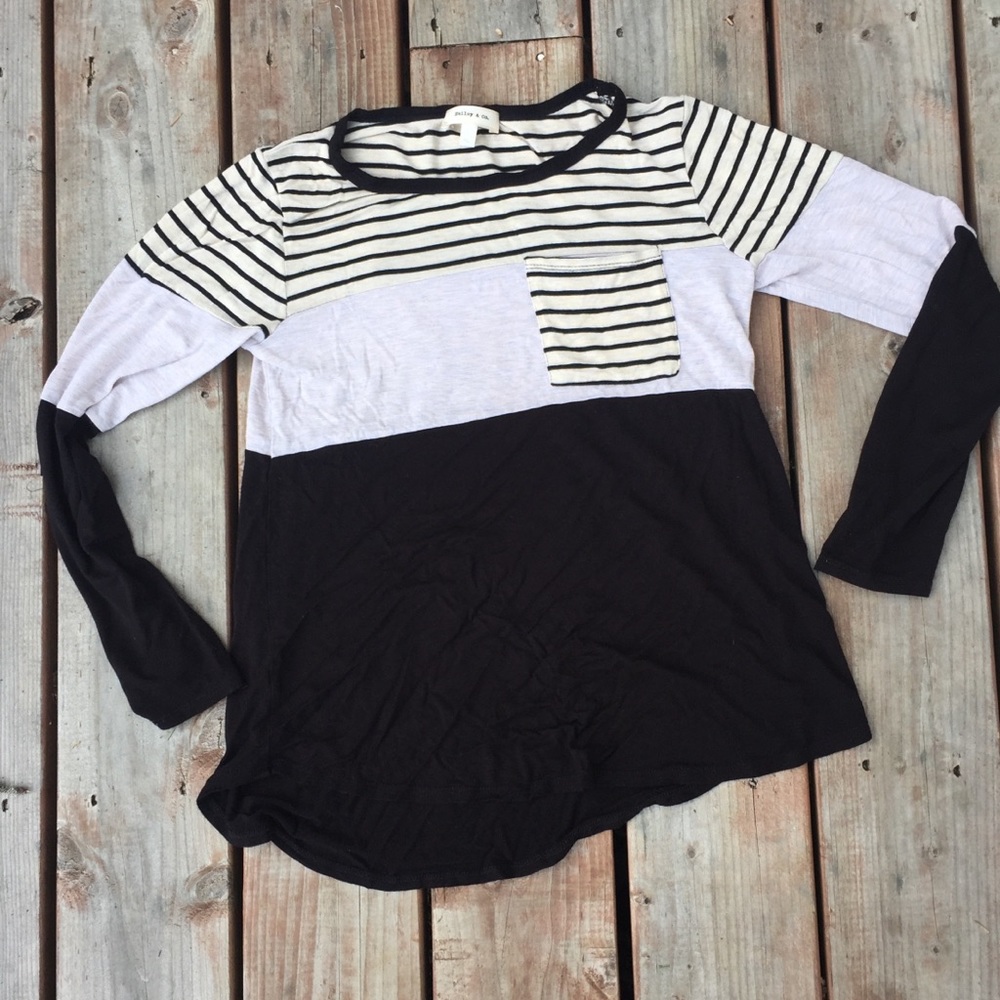 Hailey & Co color-block long-sleeve size small